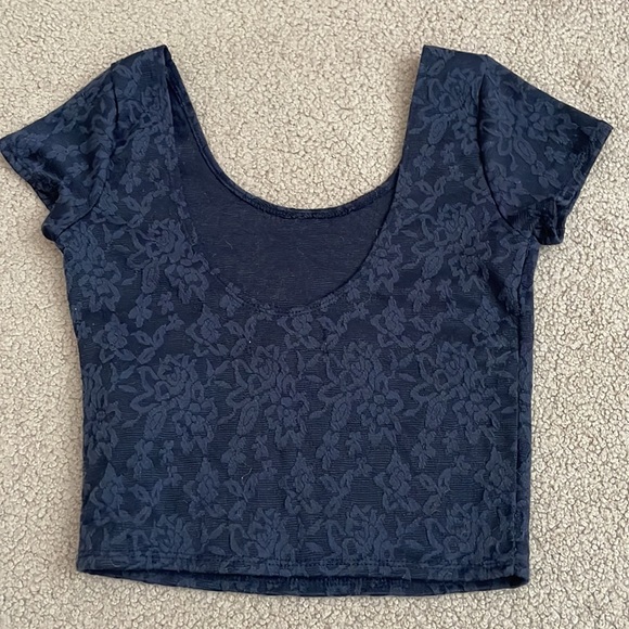 Abercrombie Crop Top - Picture 2 of 2